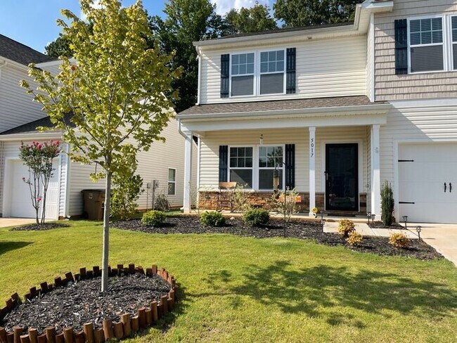 Building Photo - Newer Home in Reedy Fork, SS Appliance, Gr...