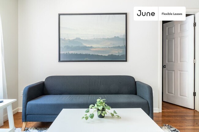 Building Photo - 1001 Gullett Street