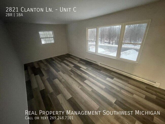 Primary Photo - 2821 Clanton Ln