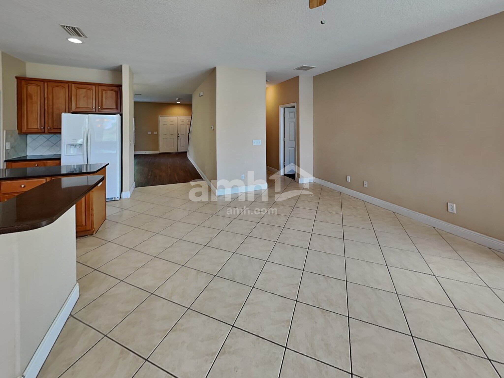 Building Photo - 11177 Creek Haven Dr
