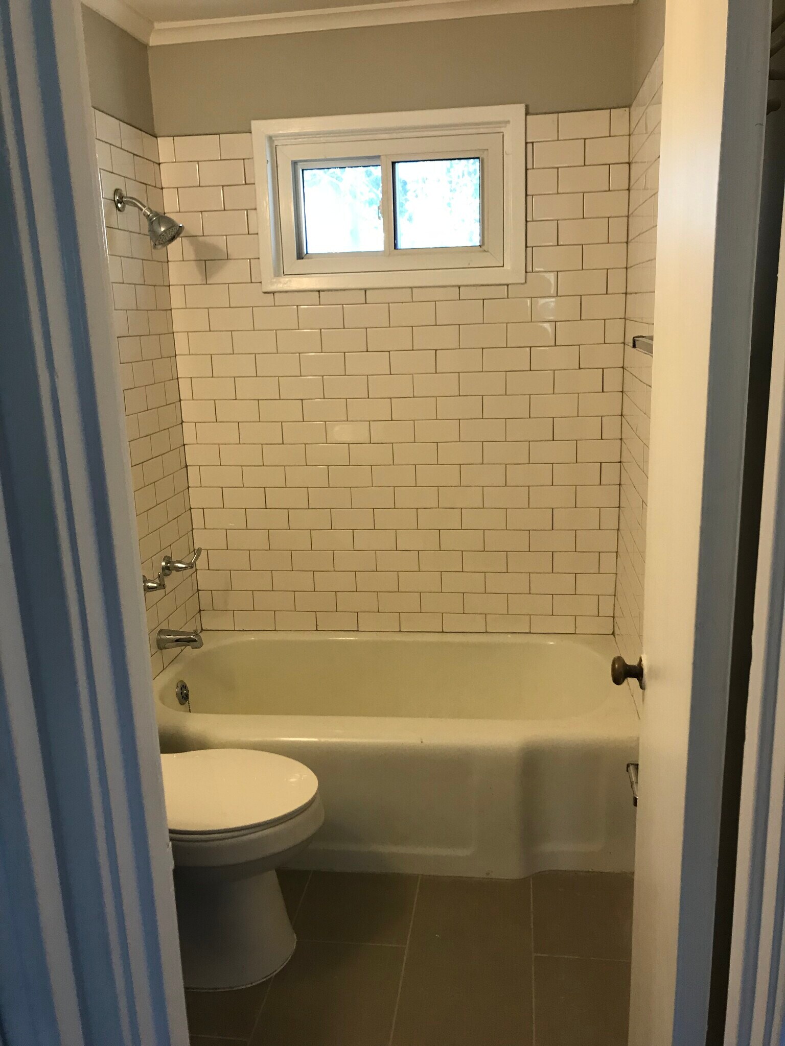 Building Photo - 701 Daniels St