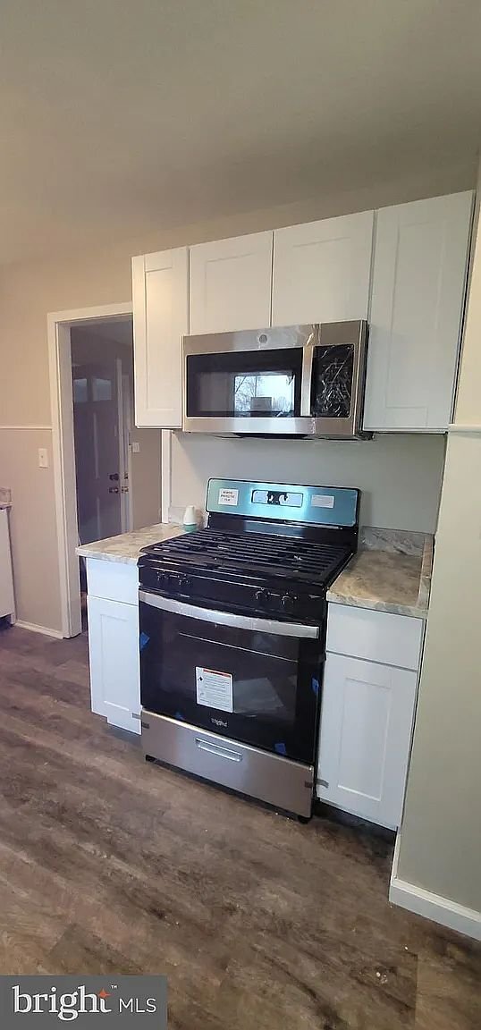 Building Photo - 419 Bethune Dr