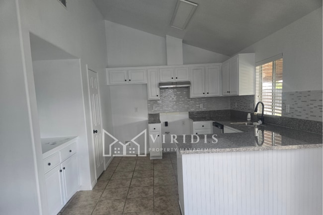 Building Photo - 5020 Trabuco Canyon Dr