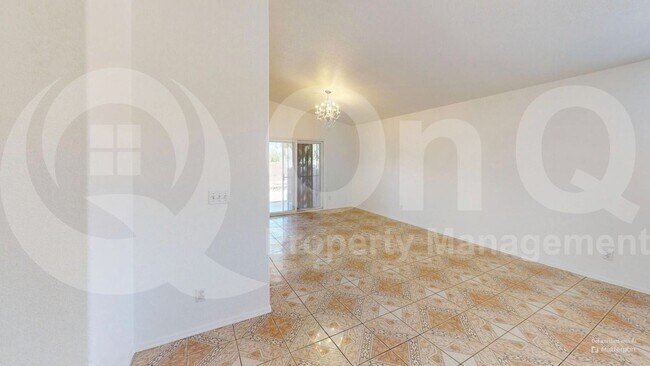 Building Photo - 2152 W Burlwood Way