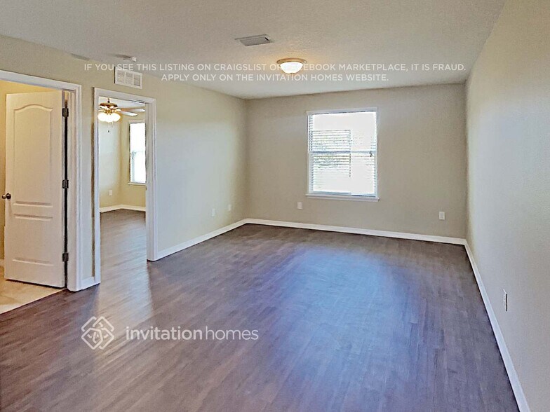 Building Photo - 11618 Warren Oaks Pl