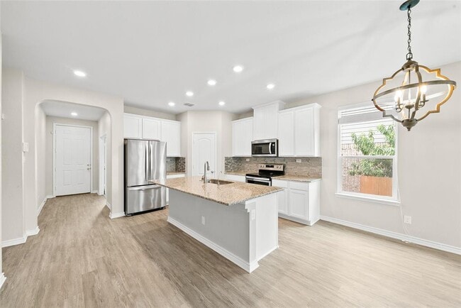 Building Photo - 7509 San Mirienda