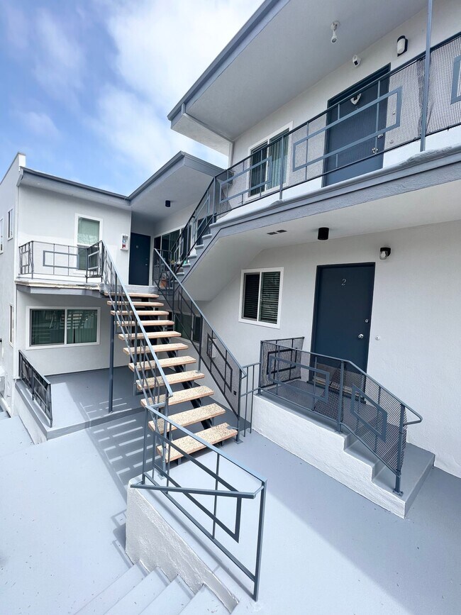 Building Photo - 5822 PCH