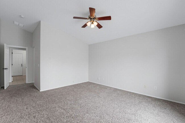 Building Photo - 15526 W Lisbon Ln