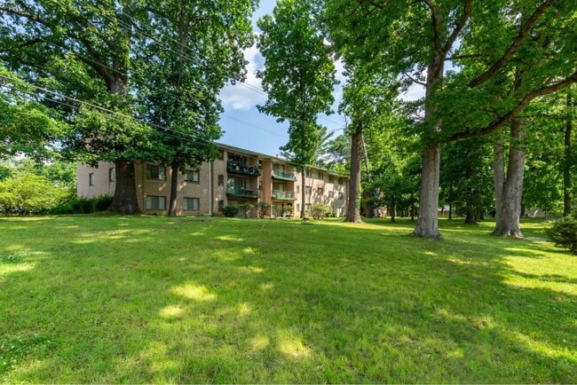 Building Photo - Auden Place