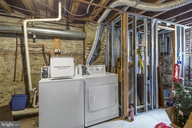 Building Photo - 2223 S 15th St