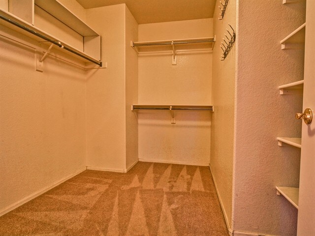 Building Photo - 1751 W Amberwood Dr