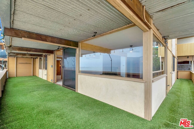 Building Photo - 26636 Latigo Shore Dr