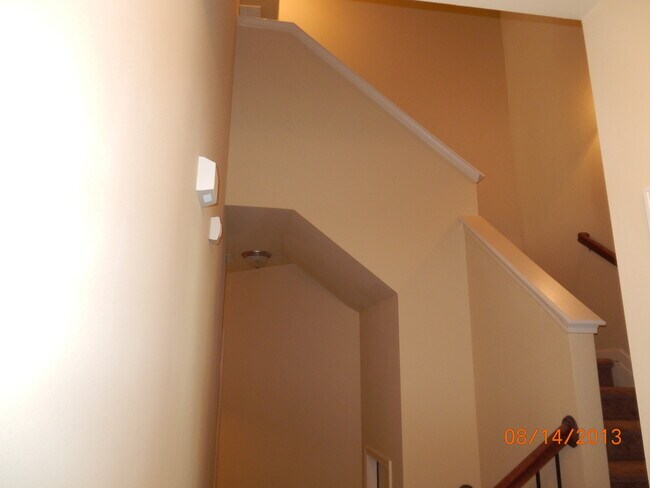 Building Photo - Large home in quiet subdivsion in Lawrenceville. A MUST SEE!