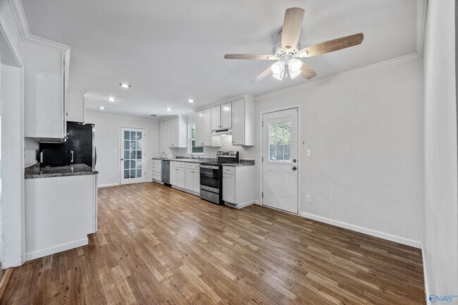Building Photo - 107 Beaver Run Dr