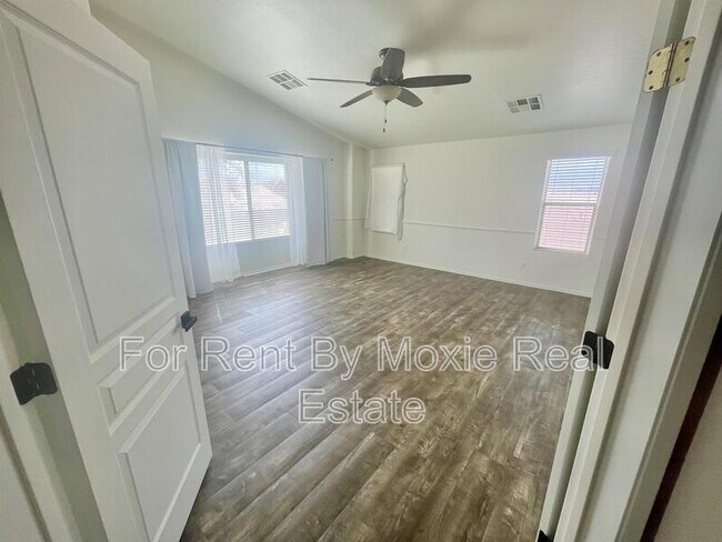 Building Photo - 46159 W Amsterdam Rd