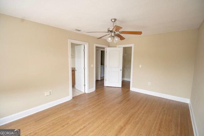 Building Photo - 4988 Burkhalter Rd
