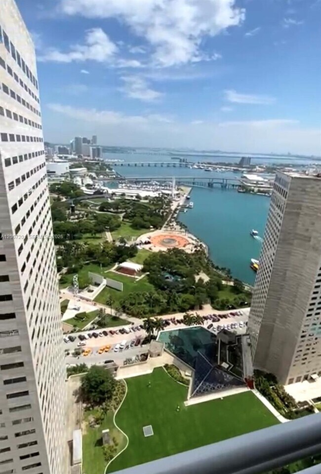 Building Photo - 325 S Biscayne Blvd