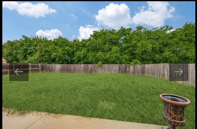 Building Photo - 925 Blue Sky Dr