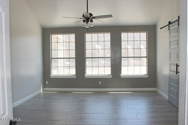 Building Photo - 12225 Rathmore Dr