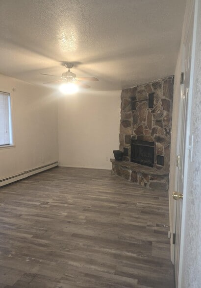 Building Photo - 3018 Bookcliff Ave