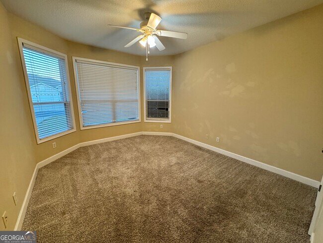 Building Photo - 217 Austin Ryan Dr