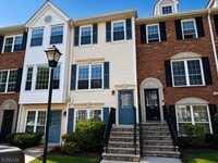 Building Photo - 774 Sassafras Ct