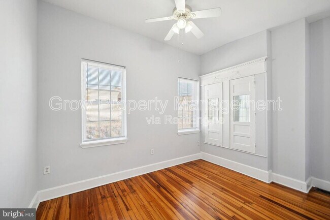 Building Photo - 2509 E Oakdale St