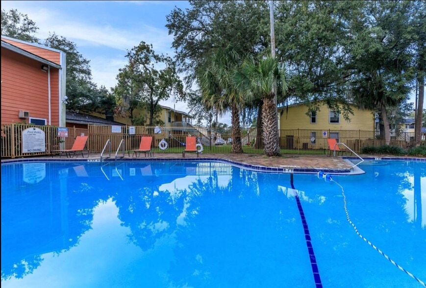 Magnolia Point Apartments 7507 Beach Blvd Jacksonville FL 32216