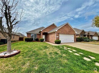 Building Photo - 8000 Ranchvale Ln
