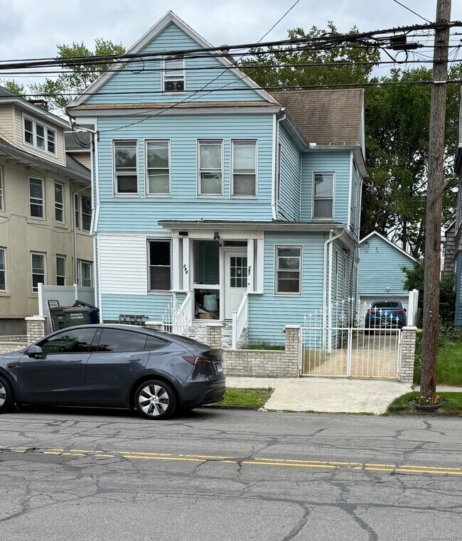 Building Photo - 297 Laurel Ave