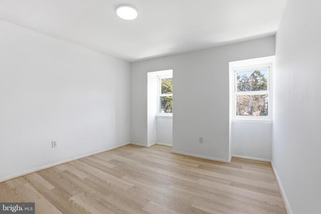 Building Photo - 1242 Liberte Ct