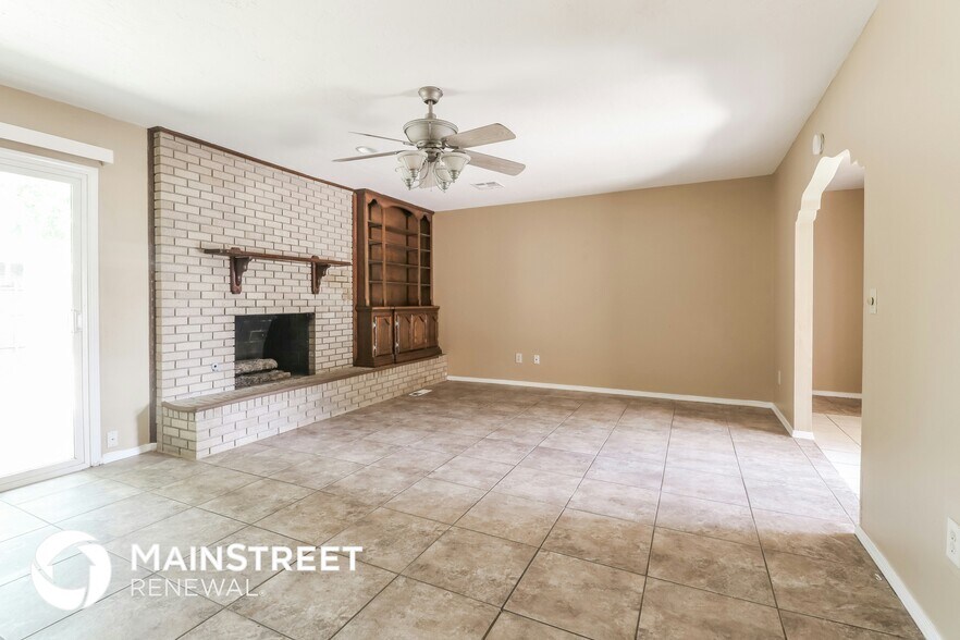 Building Photo - 11520 Bel Air Pl