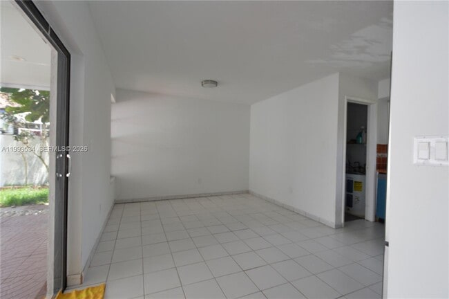 Building Photo - 9711 NW 4th Ln