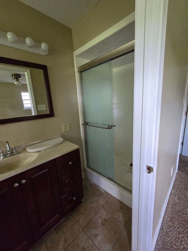Building Photo - $500 Off 1st Month Special