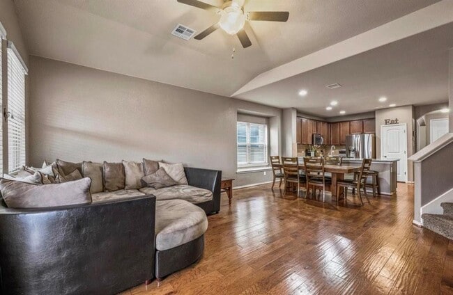 Building Photo - 109 Marble Head Way