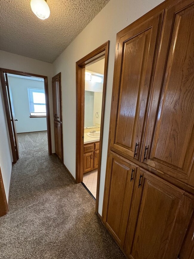 Building Photo - 3 bed 2 bath in Norman, West side, close to everything! cute and clean ready for move in!