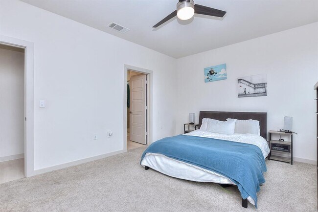 Building Photo - 13709 Bavarian Forest Dr