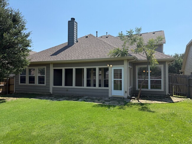 Building Photo - 9720 Colonywood Dr