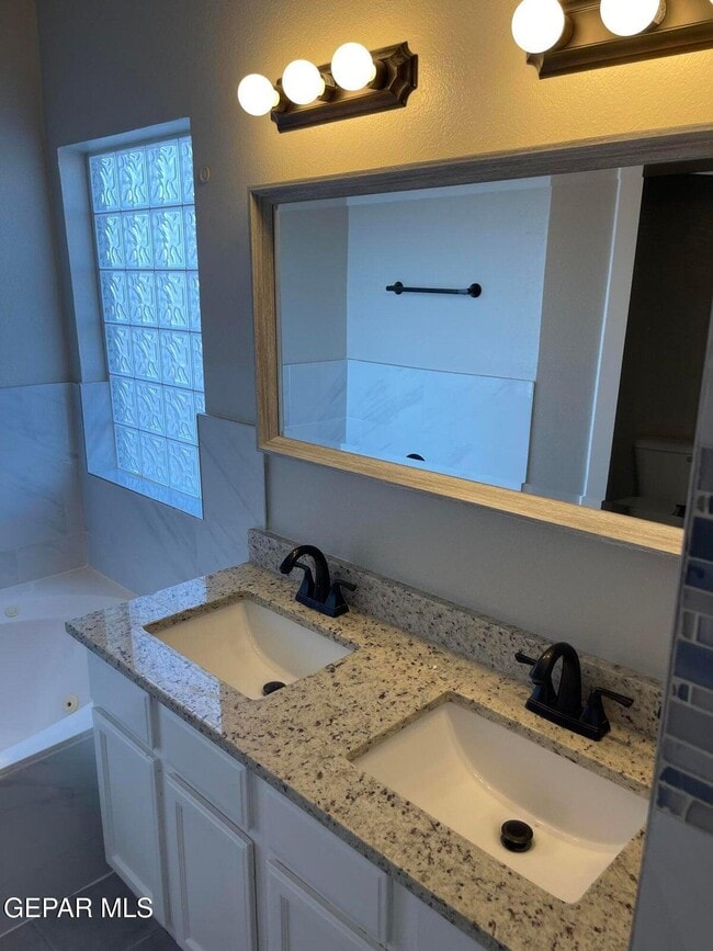 Building Photo - 264 Bagwell Ct