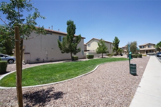 Building Photo - 5142 Dillingham Dr