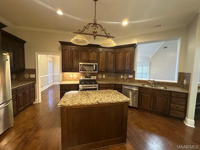 Building Photo - 502 Ambrose Ln