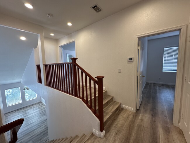 Building Photo - 9156 Sangria Ln