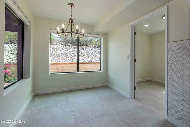 Building Photo - 4989 N Territory Ave