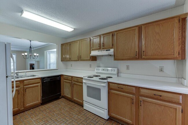 Building Photo - 5168 Laurel Bridge Ct SE