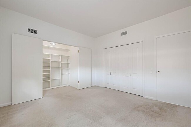 Building Photo - 1502 Prairie Grove Dr