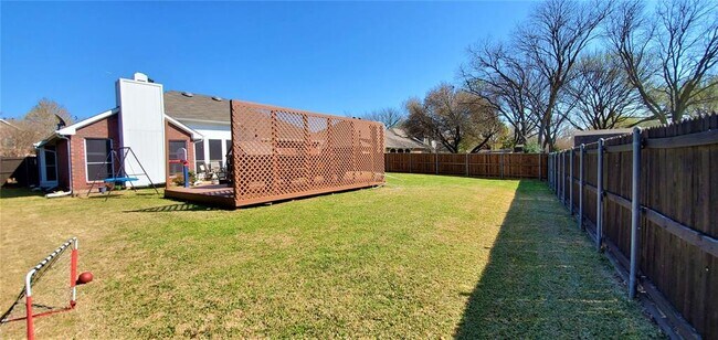 Building Photo - 5213 Valleydale Dr