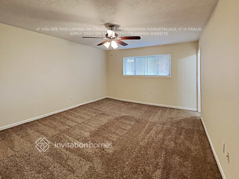 Building Photo - 16422 Oxnard Ln