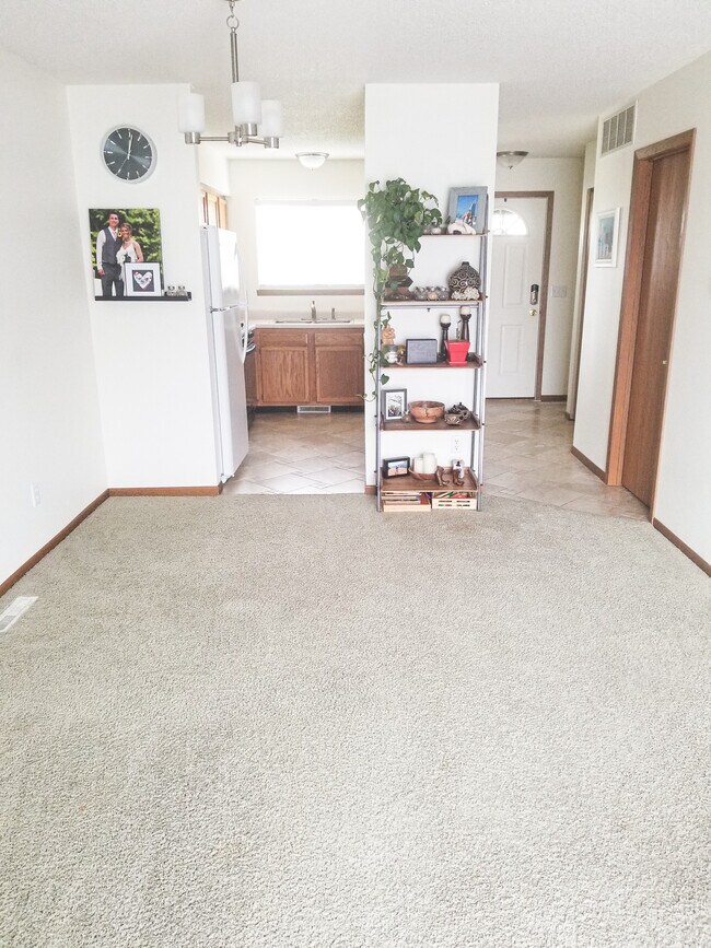 Building Photo - 102 Northridge Dr