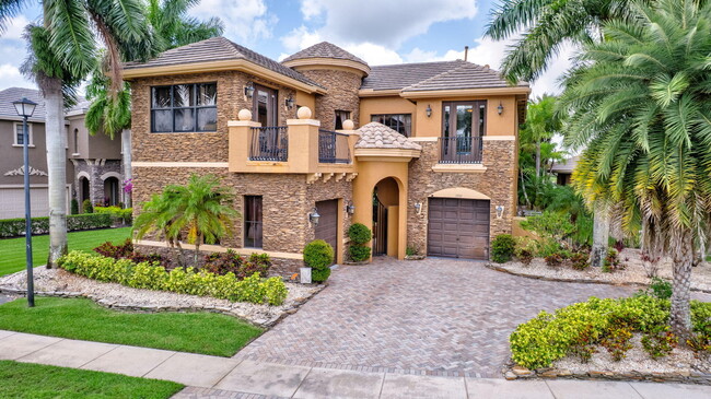 Building Photo - 3501 Collonade Dr