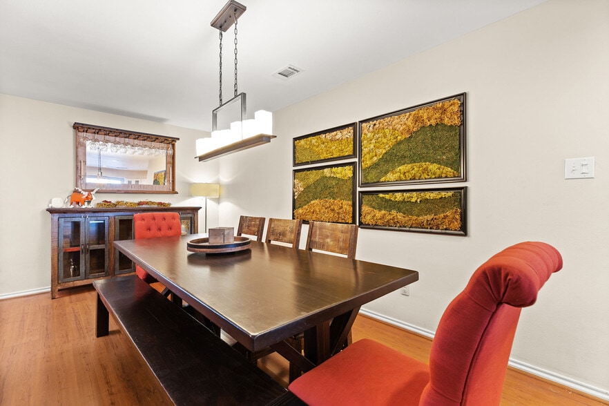 Building Photo - Room in House on Indian Mound Dr